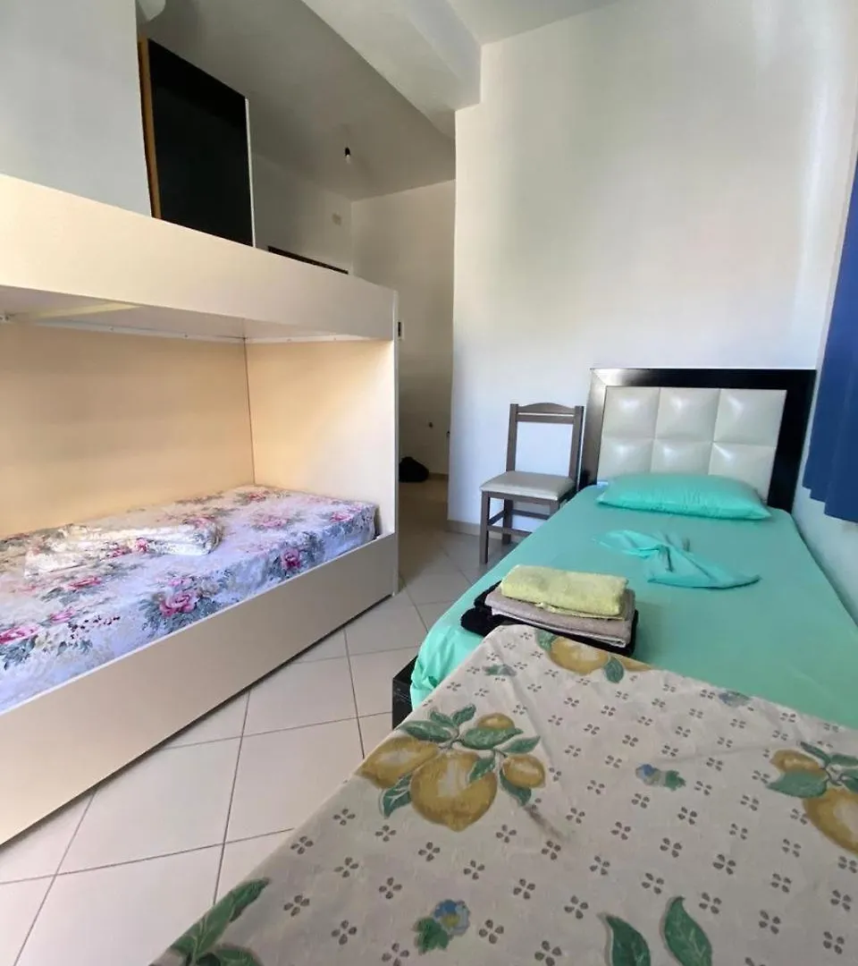 Tulipani Apartments Near Promenade Sarande