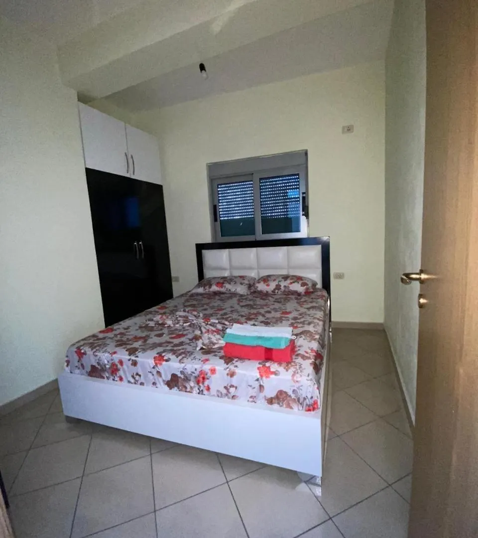 Tulipani Apartments Near Promenade Sarande Albania
