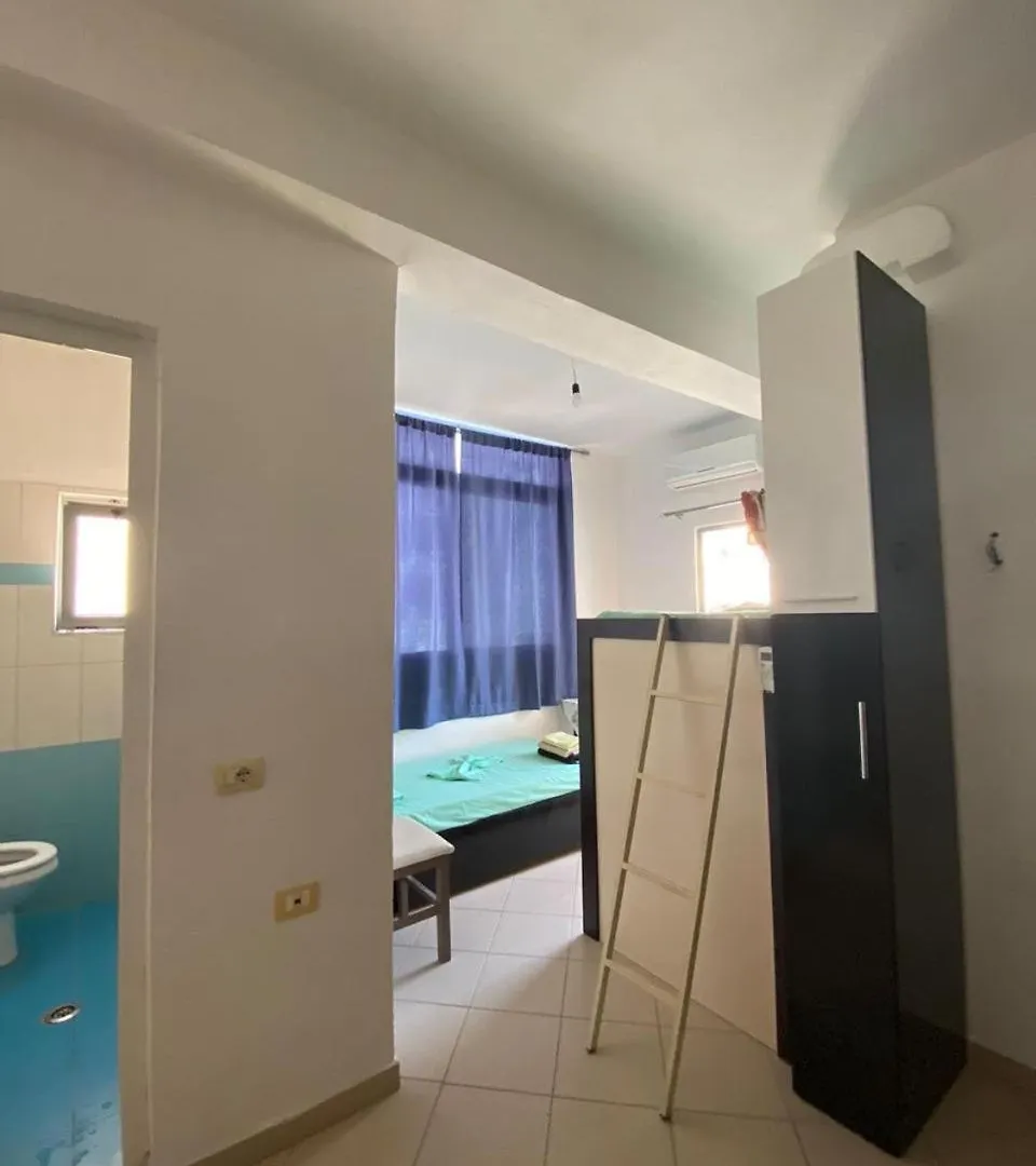 Tulipani Apartments Near Promenade Sarande